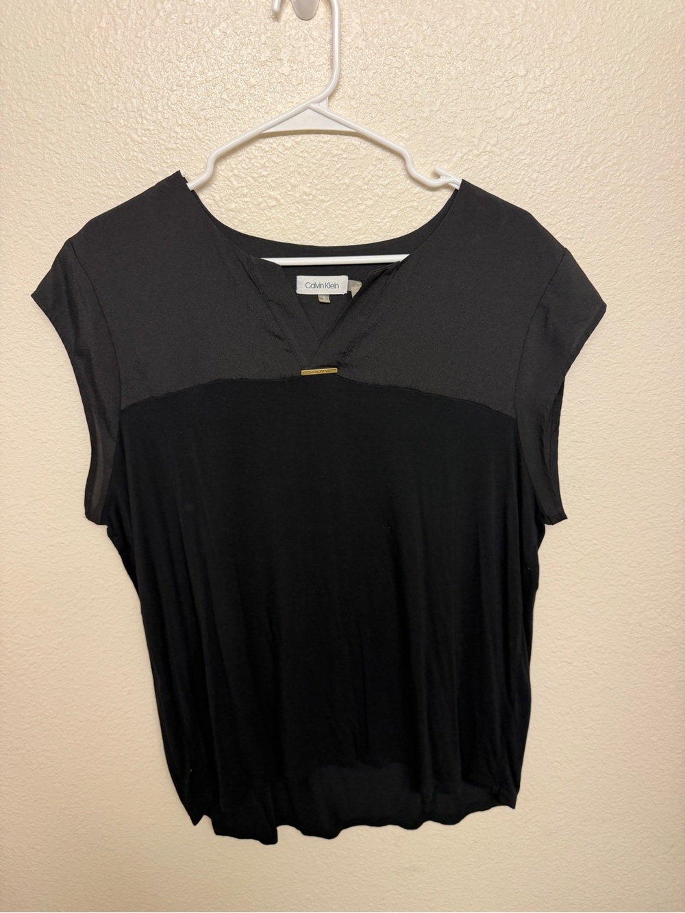 Calvin Klein Black V-Neck Cap Sleeve Top